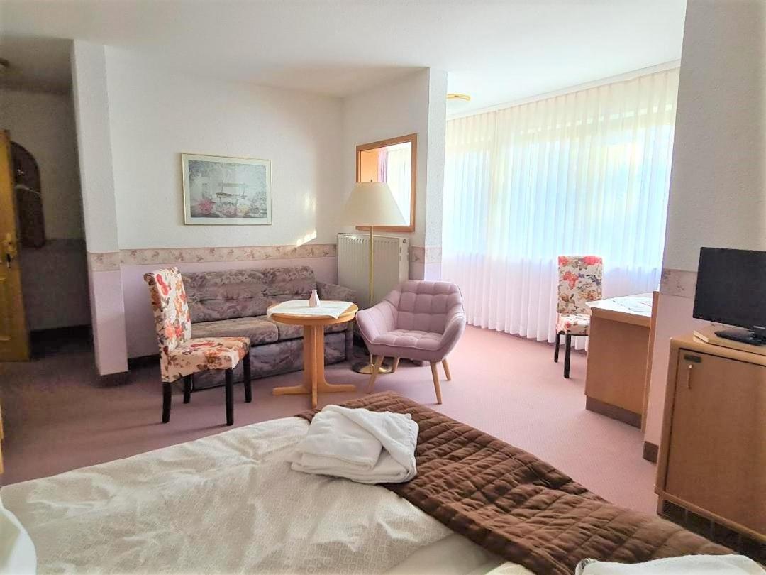 Familien-Hotel Am Traenkbachtal Frauenwald Esterno foto
